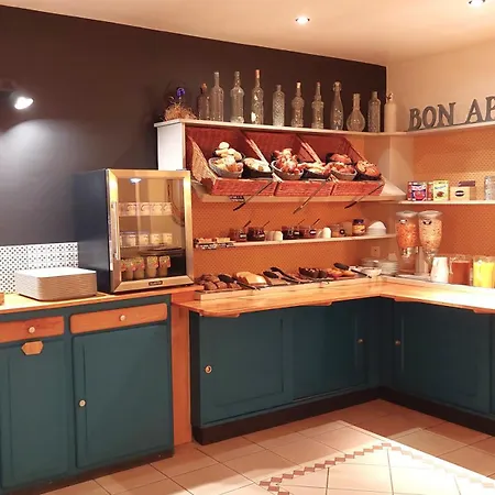 ホテル Logis La Rosiere----situe Entre Bayeux Et Arromanches トレシー・シュル・メール