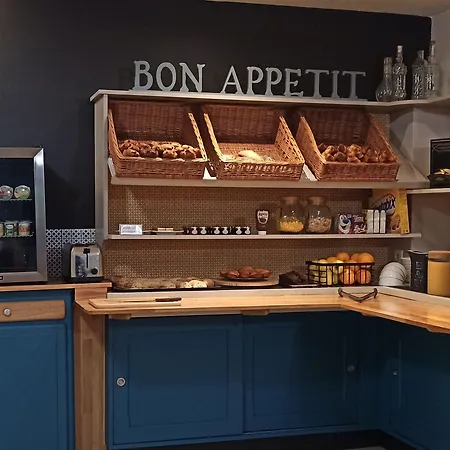 Logis La Rosiere----situe Entre Bayeux Et Arromanches