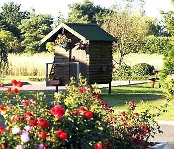 Logis La Rosiere----situe Entre Bayeux Et Arromanches ホテル 3*