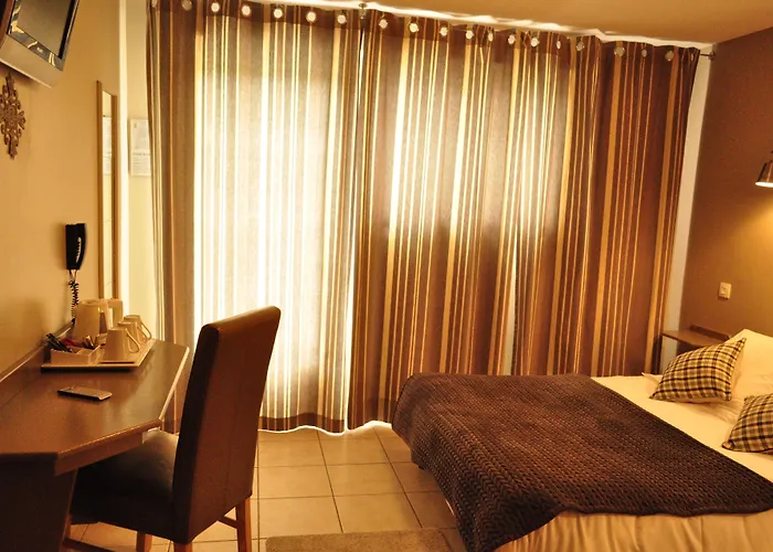 Logis La Rosière----situé Entre Bayeux Et Arromanches 3*