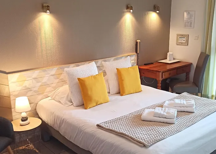 Hotel Logis La Rosière----situé Entre Bayeux Et Arromanches 3*