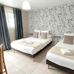 Logis La Rosiere----situe Entre Bayeux Et Arromanches 3*