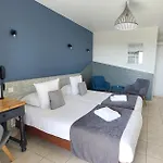 Logis La Rosiere----situe Entre Bayeux Et Arromanches Hotel Tracy-sur-Mer