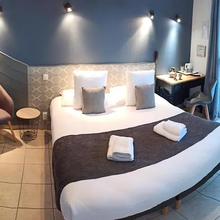 Hotell Logis La Rosiere----situe Entre Bayeux Et Arromanches