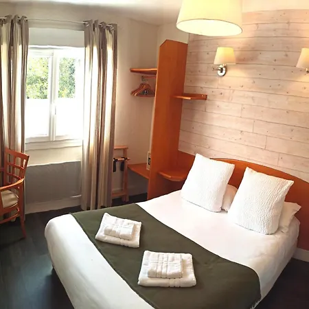 Logis La Rosiere----situe Entre Bayeux Et Arromanches 3*