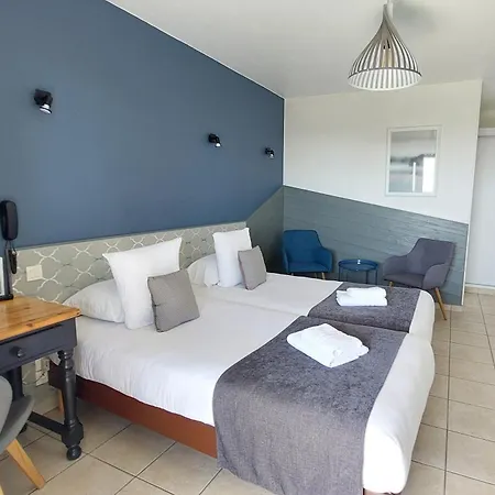 Logis La Rosiere----situe Entre Bayeux Et Arromanches فندق Tracy-sur-Mer