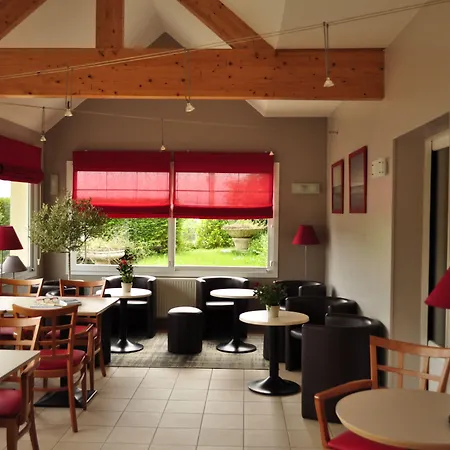 Logis La Rosiere----situe Entre Bayeux Et Arromanches 3*