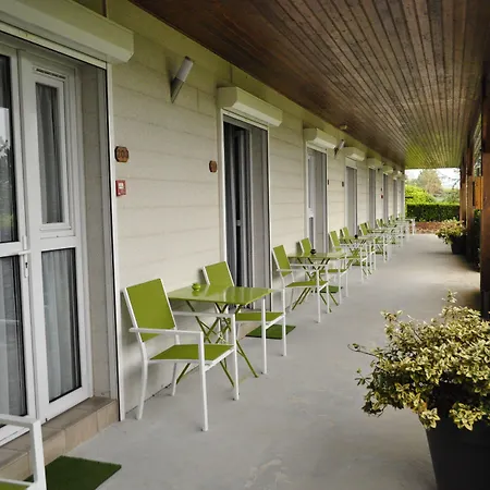 Logis La Rosiere----situe Entre Bayeux Et Arromanches 3*