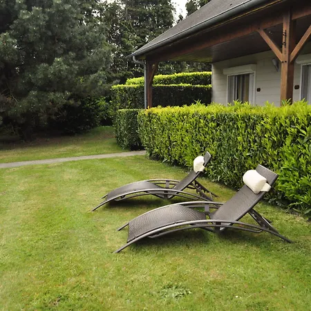 Logis La Rosiere----situe Entre Bayeux Et Arromanches Hotell