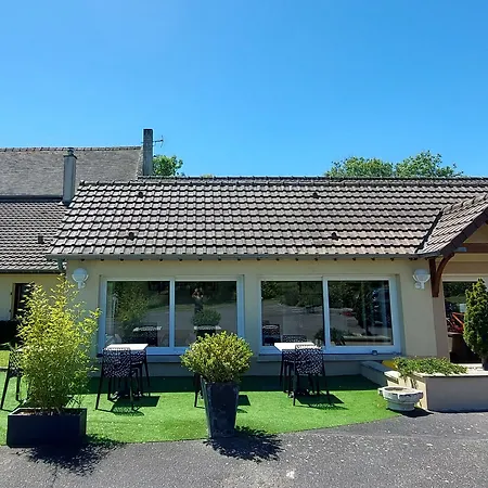 Logis La Rosiere----situe Entre Bayeux Et Arromanches فندق