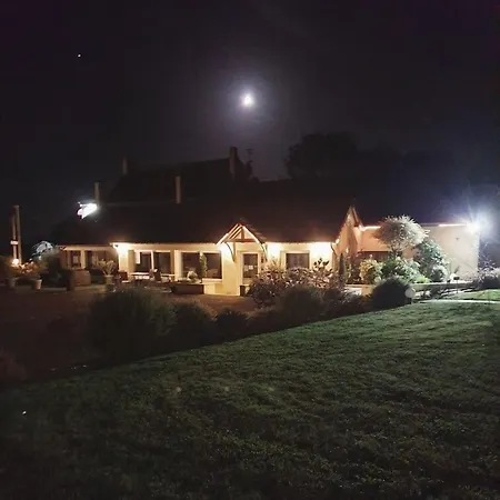 Logis La Rosiere----situe Entre Bayeux Et Arromanches فندق 3*