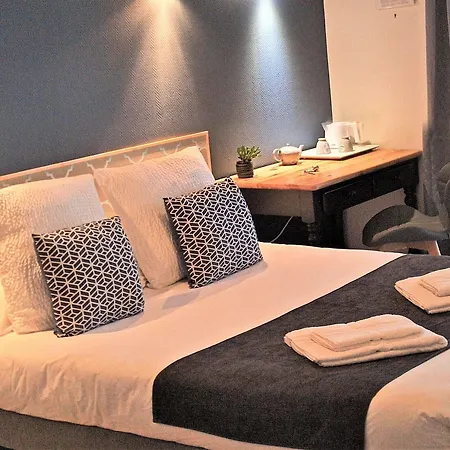 Logis La Rosiere----situe Entre Bayeux Et Arromanches Hotell Tracy-sur-Mer