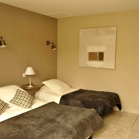 Hotell Logis La Rosiere----situe Entre Bayeux Et Arromanches