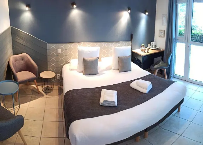 Hotel Logis La Rosiere----situe Entre Bayeux Et Arromanches