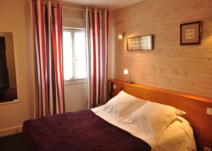 Logis La Rosiere----situe Entre Bayeux Et Arromanches Hotel Tracy-sur-Mer