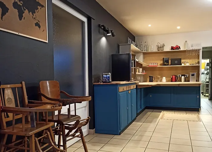 Logis La Rosiere----situe Entre Bayeux Et Arromanches