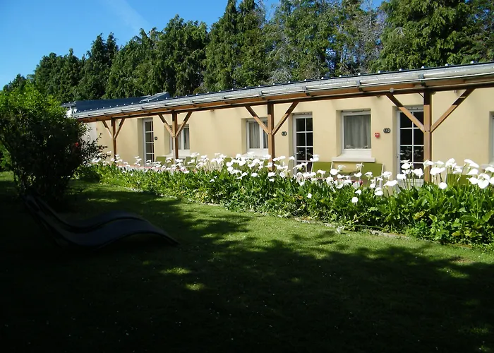 Logis La Rosiere----situe Entre Bayeux Et Arromanches Hotel